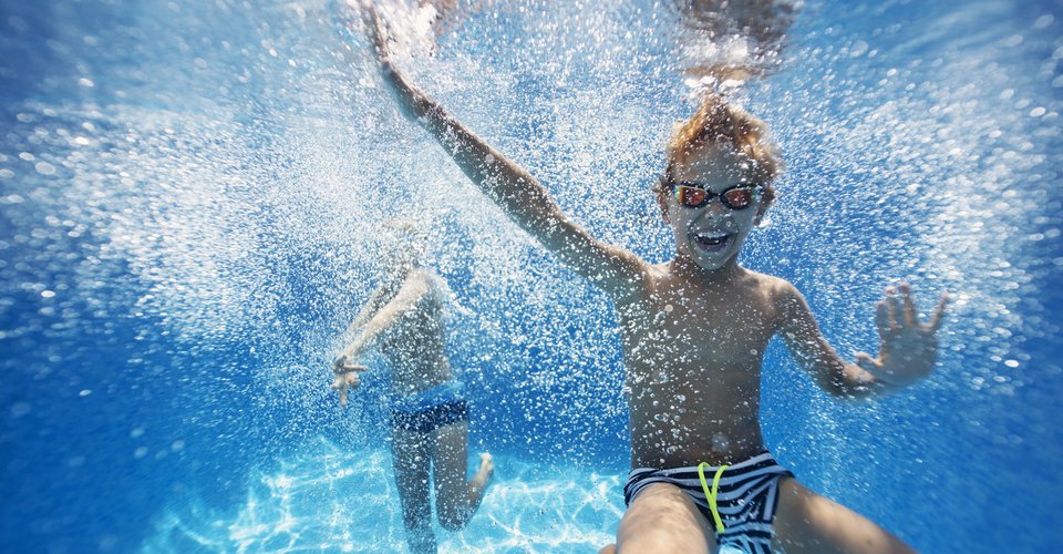 Hertellen Perth Blackborough Adverteerder Recreatief zwemmen wedstrijdbad