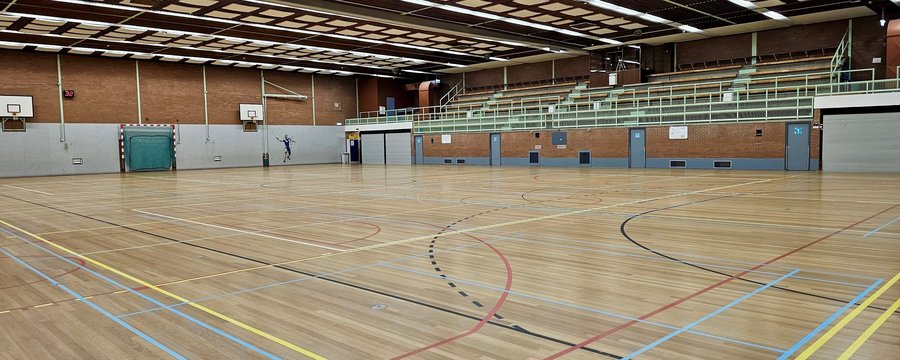 sporthal na vloeronderhoud